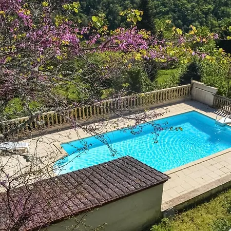 4 Bedroom Cozy In Beauregard-de-terrasso * Beauregard-de-Terrasson